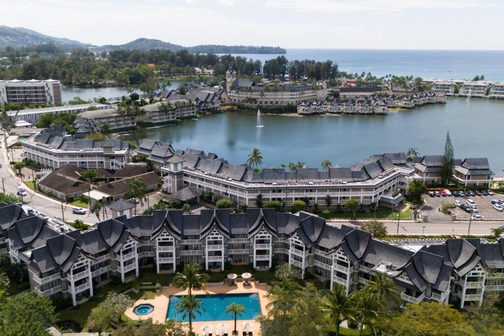 Стильная Квартира С 1 Спальней У Моря В Сердце Района Лагуна Apartment Phuket Exterior photo